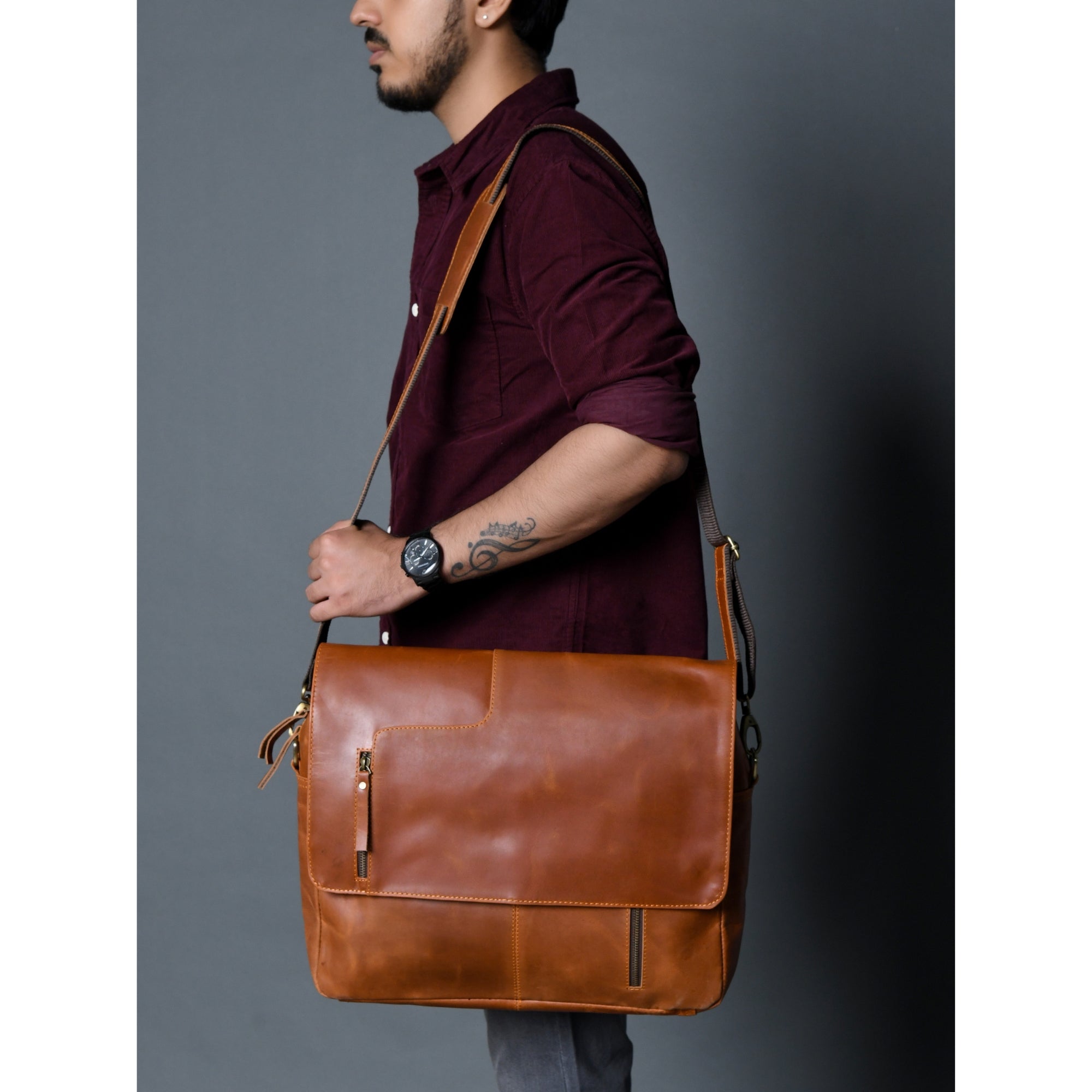 Roosevelt Leather Messenger Bag