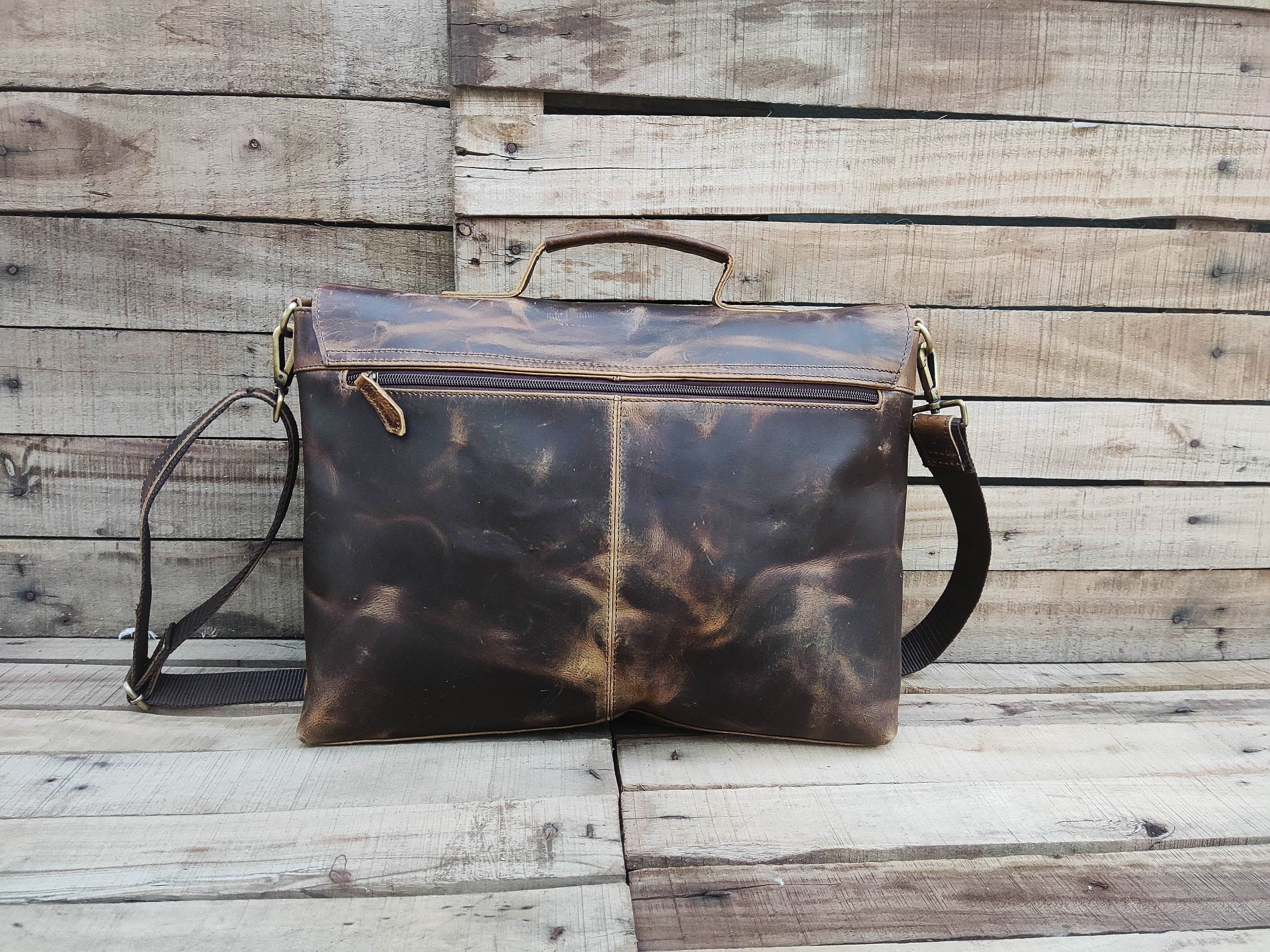 The Vintage Messenger Bag